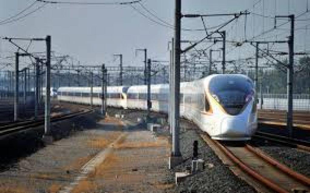 China is going to run first electric train in Tibet