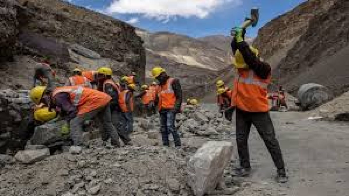 Expert panel to fix minimum pay and national floor wage