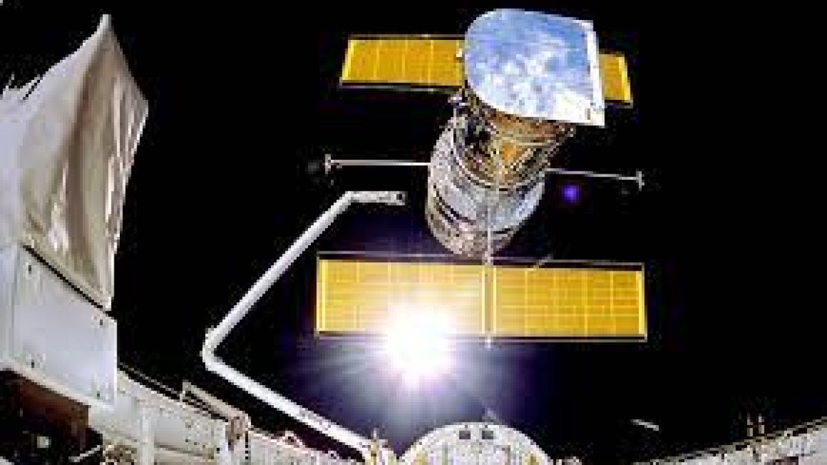 NASA Returns Hubble Space Telescope to Science Operations