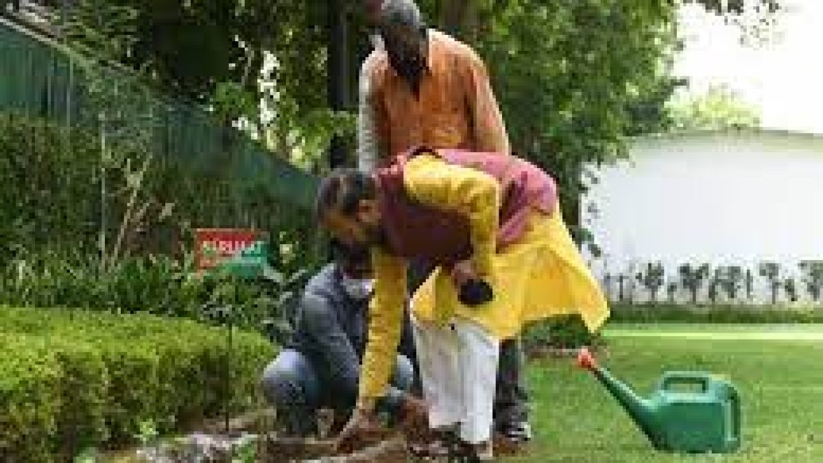 Prakash Javadekar started Van Mahotsav 2021 by planting Parijat plant