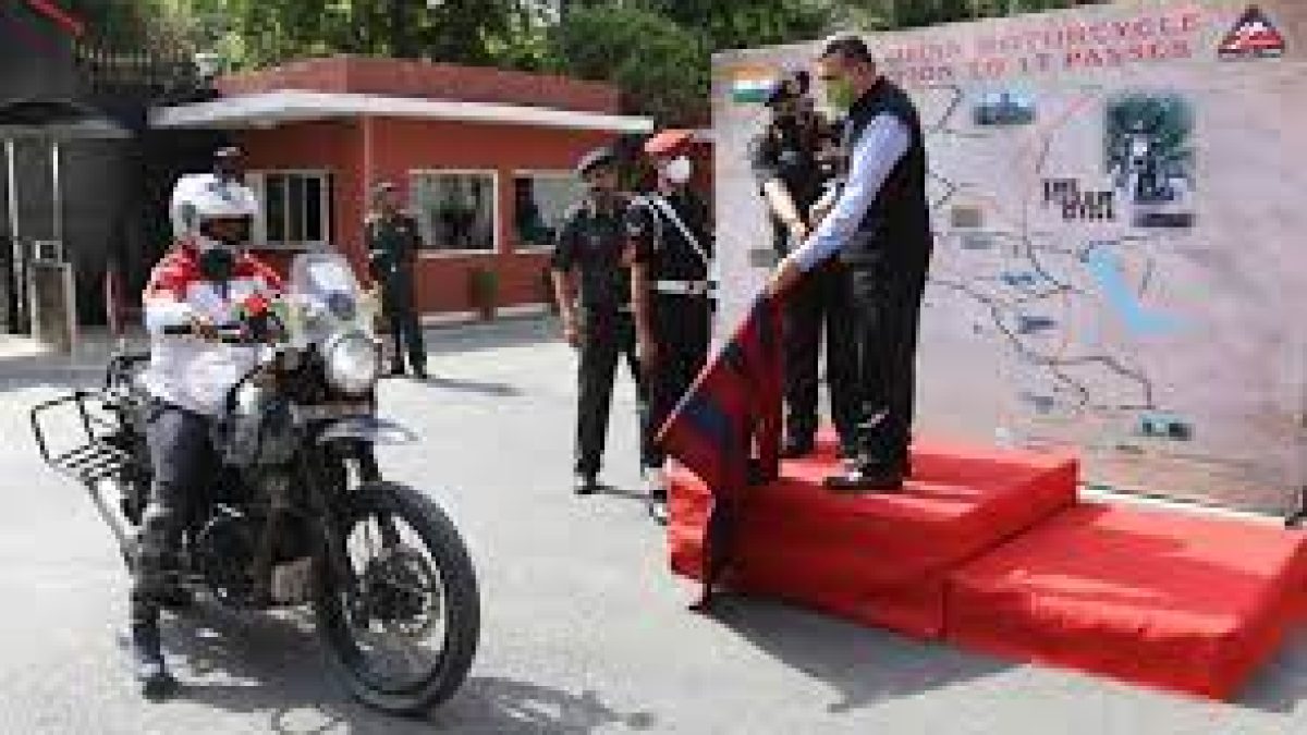 World's first solo motorcycle expedition in Northern Himalayan passes culminates