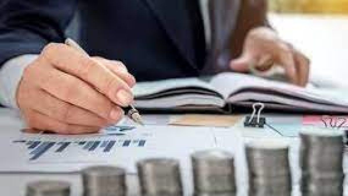 CRISIL upgraded the credit outlook of Indian industry to Positive