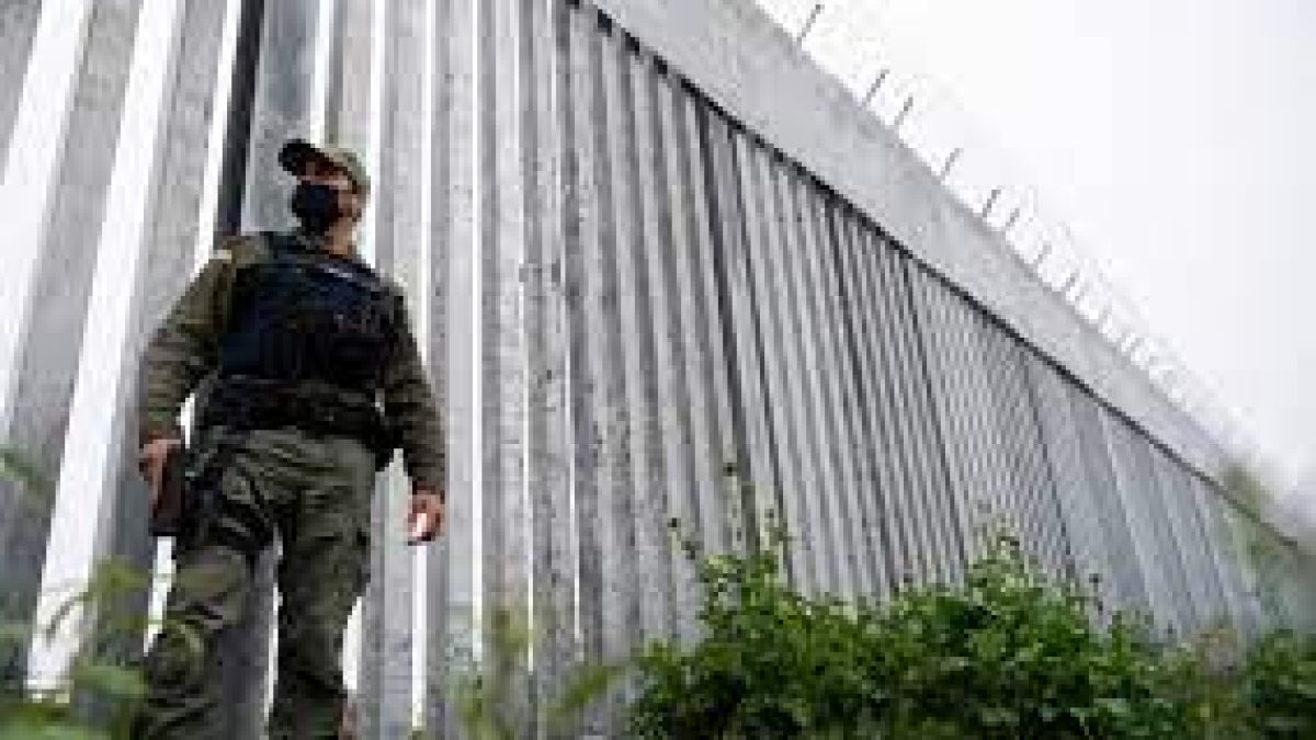 Greece built a 40-km long wall on its border with Turkey