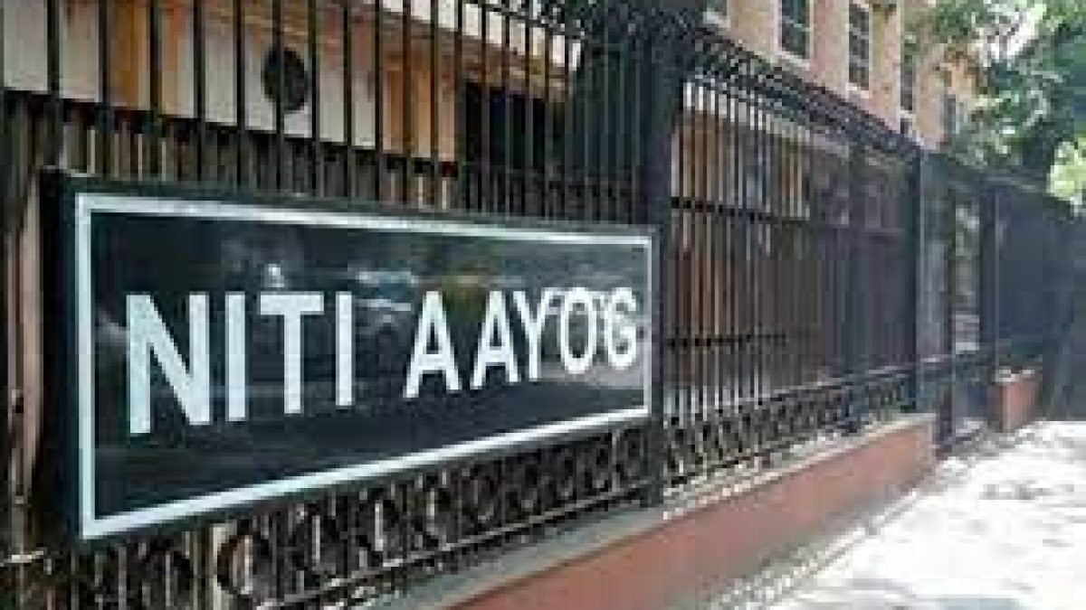 NITI Aayog chalked roadmap for decarbonizing Indian transport