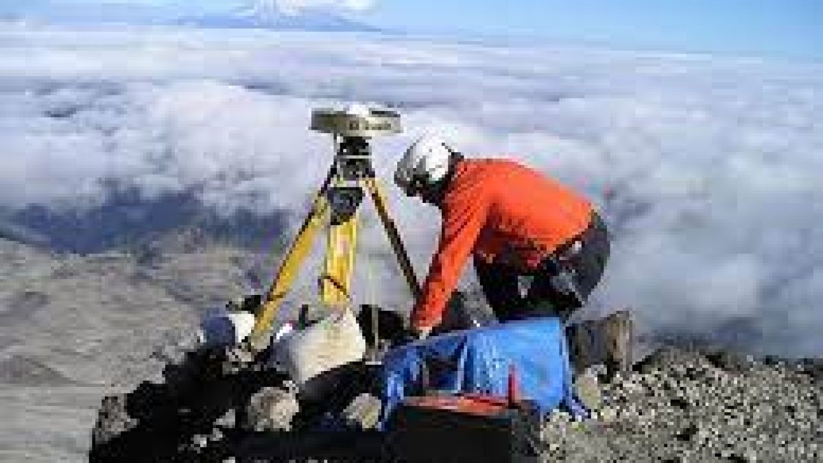 Website for round-the-clock accessibility of various online training courses on Earth Sciences