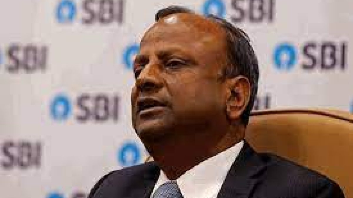 AP Govt. appoints former SBI Chairperson Rajnish Kumar as an economic advisor