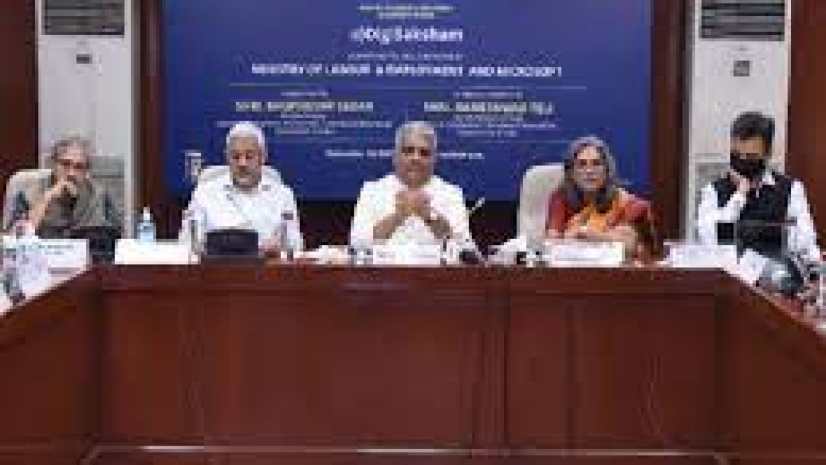 Ministry of Labour & Employment launches DigiSaksham programme in association with Microsoft