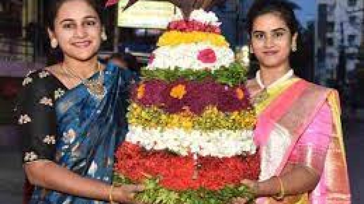 Bathukamma festival begins in Telangana