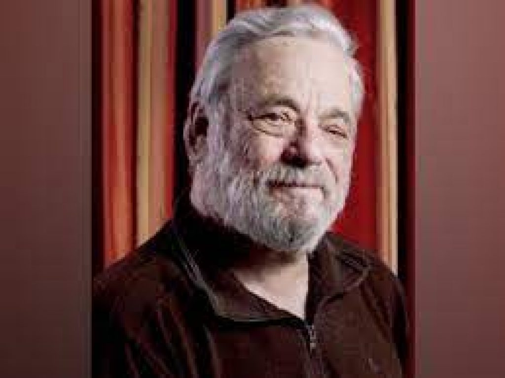 Veteran Broadway composer & lyricist Stephen Sondheim passes away