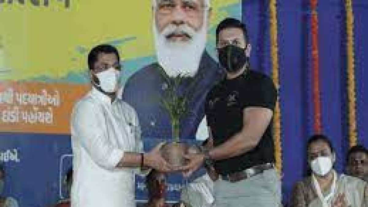 Viral Desai bagged “Global Environment And Climate Action Citizen Award 2021”