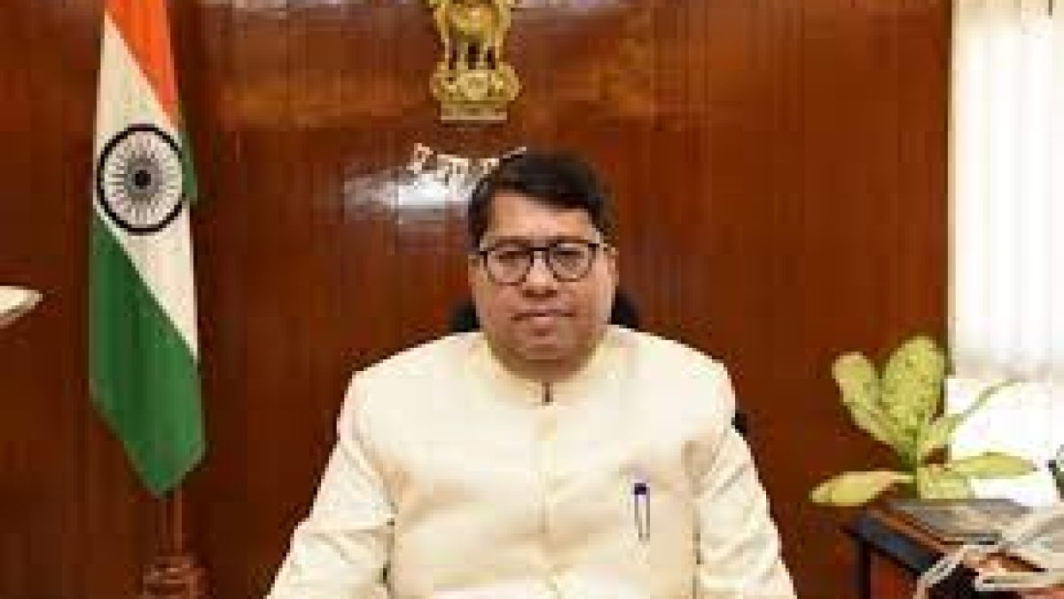 Centre appoints Vikram Dev Dutt as new CMD of Air India