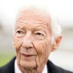 Legendary jockey Lester Piggott dies at 86