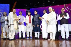 Sanjit Narwekar conferred with V Shantaram Lifetime achievement award at MIFF 2022