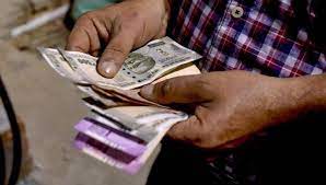 Fiscal deficit of India improves to 6.7% in FY22