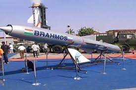 Defense ministry approved to buy worth Rs 70,500-crore indigenous arms