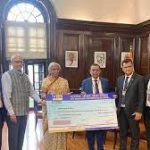 LIC Delivers Dividend Cheque of ₹1,831 Crore to Finance Minister