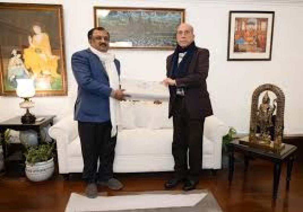 233-Year-Old Valmiki Ramayana Gifted to Ram Katha Museum in Ayodhya