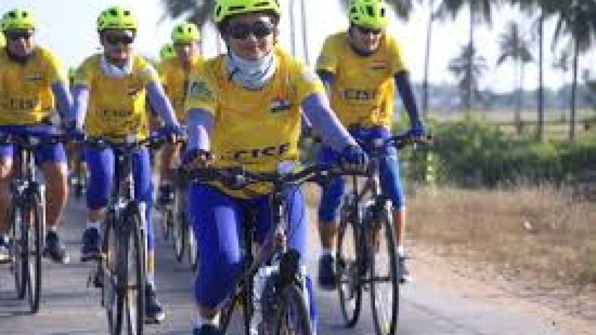 CISF Launches Vande Mataram Coastal Cyclothon 2026