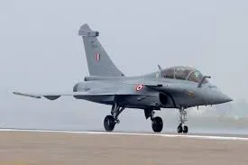 India Signs $7.4 Billion Deal with France for Rafale Fighter Jets