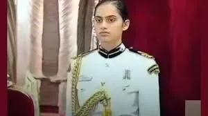 Lt Commander Yashasvi Solankee Becomes First Woman ADC to President of India