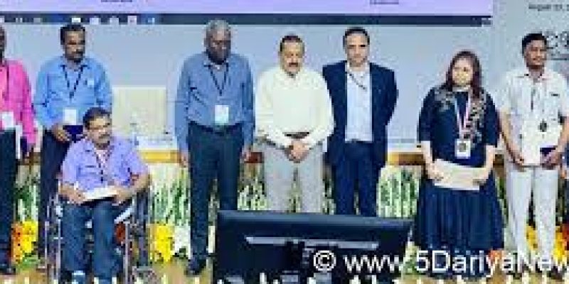 Jitendra Singh presents ANUBHAV awards, 2019