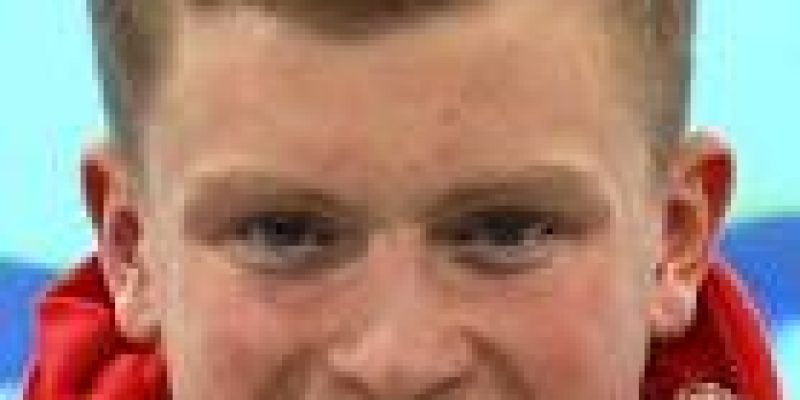 Adam Peaty break the world record in the men’s 100-meter breaststroke