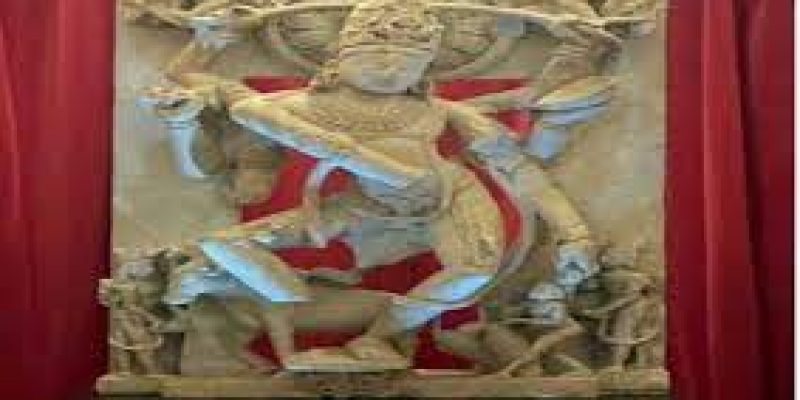 Arjun Ram Meghwal handed over 9th to 10th century Nataraja Idol to Officials in Chittorgarh Fort