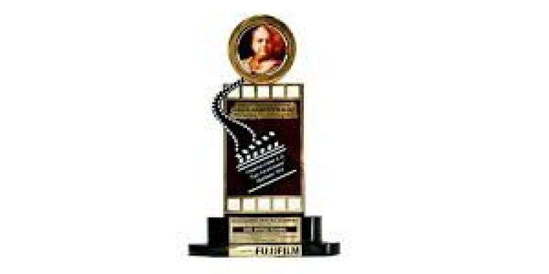 Amitabh Bachchan receives Dadasaheb Phalke Award