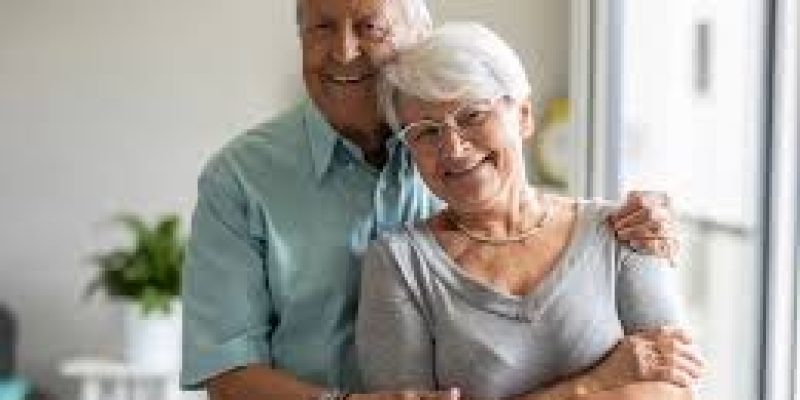 Delhi Launches ‘Ayushman Vay Vandana’ Scheme Offering Free Rs 10 Lakh Health Cover to Seniors 70+