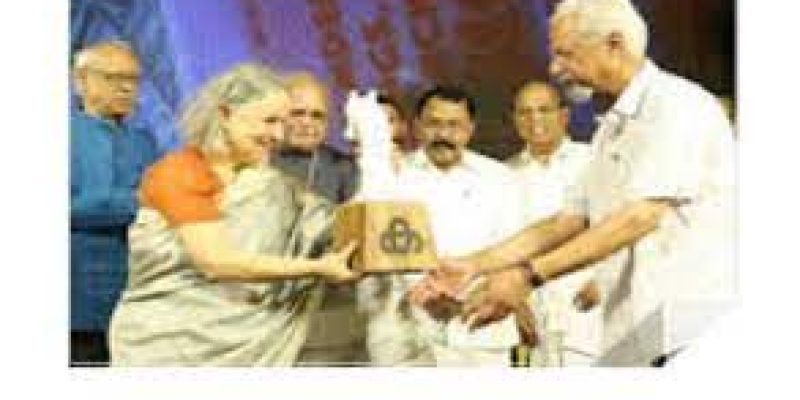 Dr Peggy Mohan bags ‘Mathrubhumi Book of The Year’ award