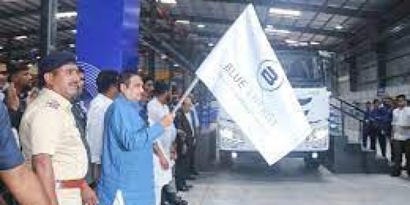 First LNG truck facility in India opened by Blue Energy Motors