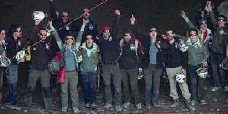 French volunteers leave cave after 40 days in isolation