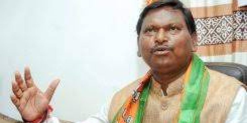 Govt grants ST status to several communities in 5 states