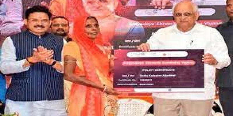 Gujarat CM launches pilot project of ‘Antyodaya Shramik Suraksha Yojana’