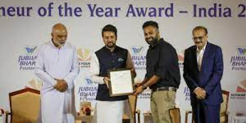 Haqdarshak’s Aniket Doegar gets Social Entrepreneur of Year award