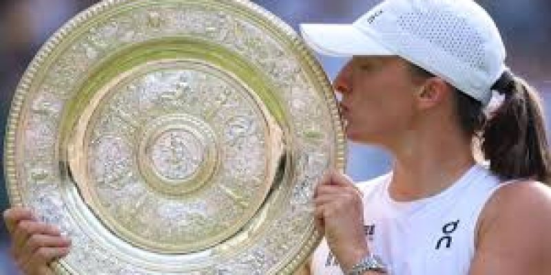 Iga Swiatek Makes History with Double-Bagel Win in Wimbledon Final