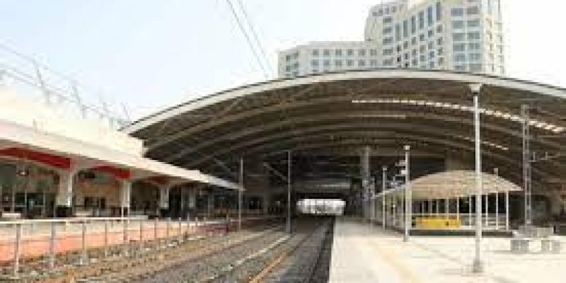 India’s first 5-star hotel built over railway track has been built in Gandhi Nagar