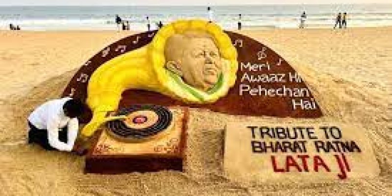 Lata Mangeshkar’s 1st Death Anniversary, Sudarsan Pattnaik Pays Tribute