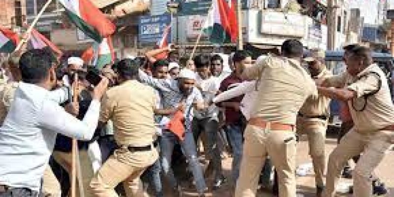 Ministry of Home Affairs bans PFI and its associates for five years