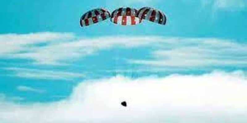 NASA Orion capsule returns to earth after 25-day test flight