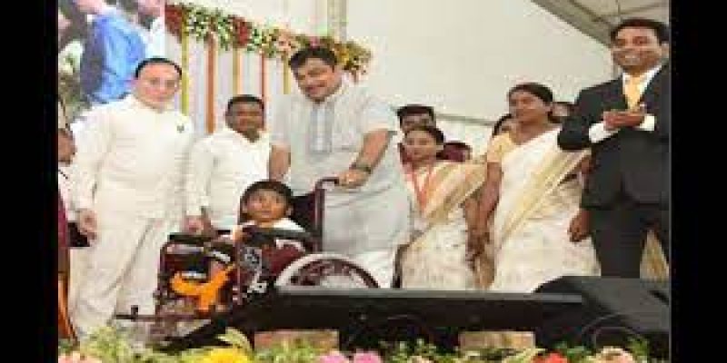 Nitin Gadkari Laid Foundation Stone First Divyang Park of Maharashtra