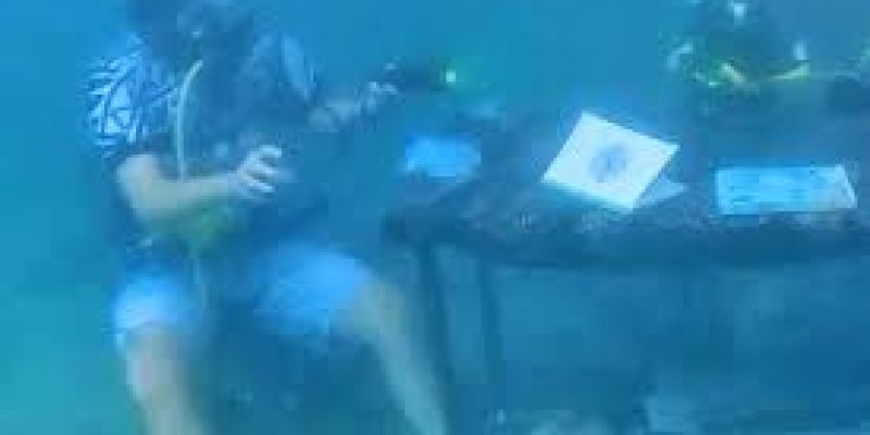 Palau Hosts World’s First Live Underwater Interview