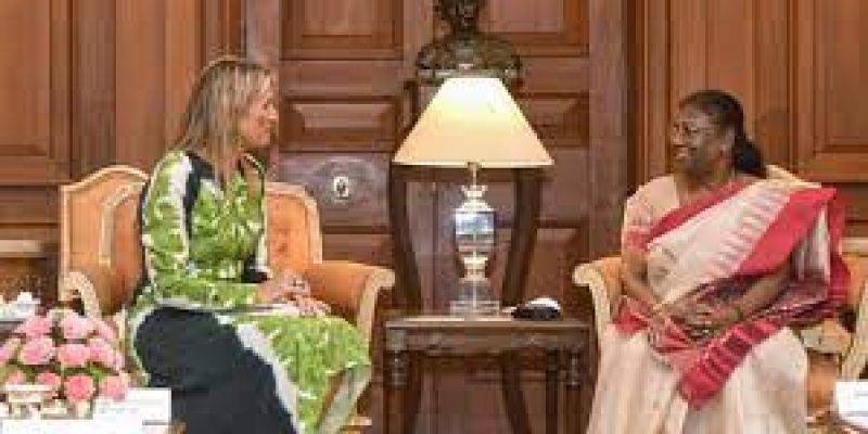 President Droupadi Murmu meets with Queen Máxima of Netherlands
