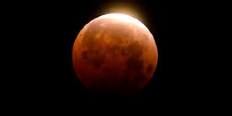 The total lunar eclipse and supermoon coinciding on 26th May