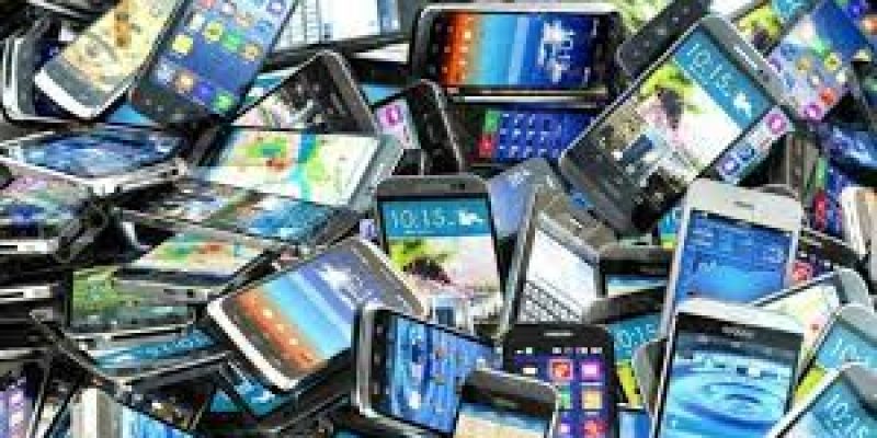 UNESCO urges global ban on smartphones in schools to promote human-centred education approach