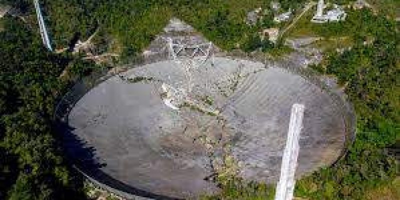 Why the collapse of the Arecibo telescope is a loss for astronomy