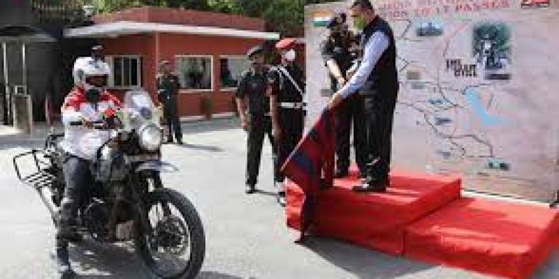 World’s first solo motorcycle expedition in Northern Himalayan passes culminates