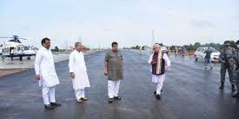 Nitin Gadkari Reviews Progress of India Longest Delhi-Mumbai Expressway
