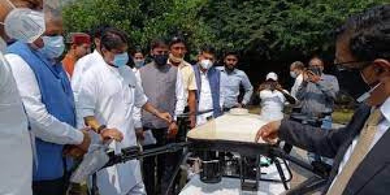 Shri Jyotiraditya M. Scindia flags off the Doon Drone Mela in Uttarakhand