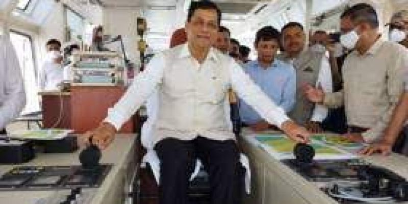 Shipping Minister inaugurates five vessels at Cochin Shipyard Limited